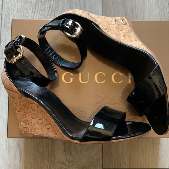 Gucci Cork Wedges, Like New Condition (worn 1x) - Picture 4 of 7